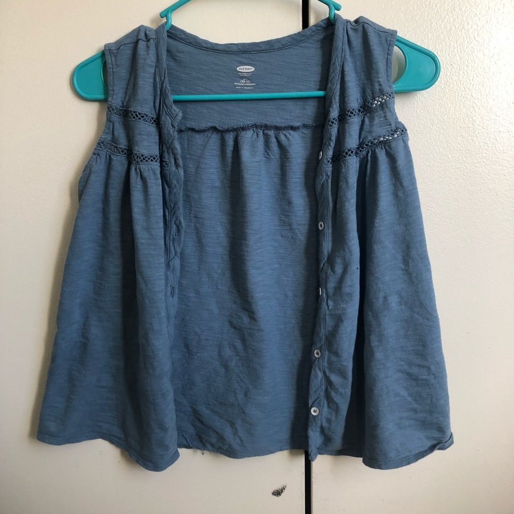 Light blue button up top ( old navy)